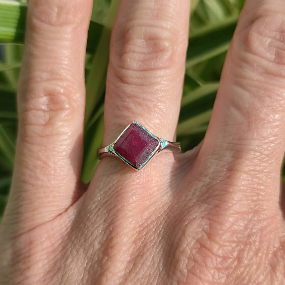 Anello con pietra in argento 925 - BASHIA - Image 7