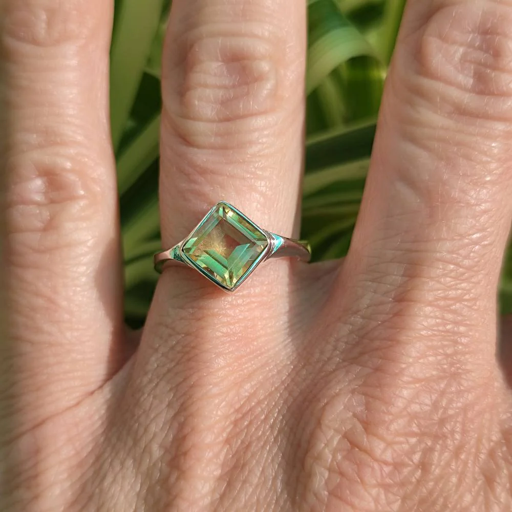 Anello con pietra in argento 925 - BASHIA - Image 9