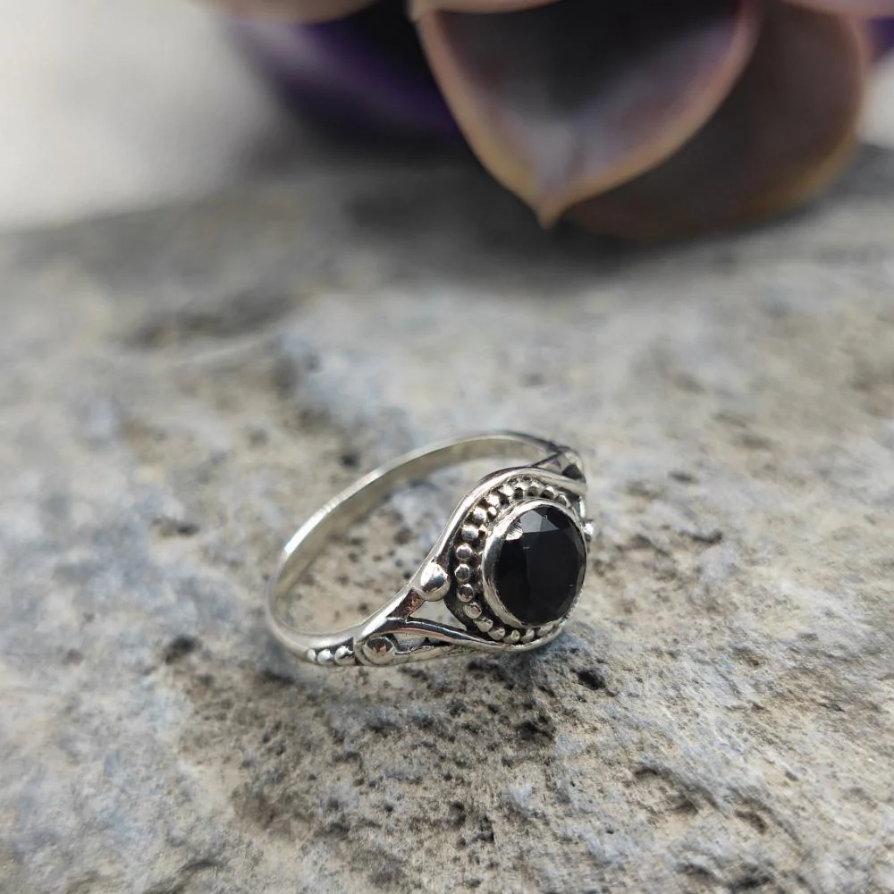 Anello etnico in argento 925 con granato - NIMAYA - Image 2