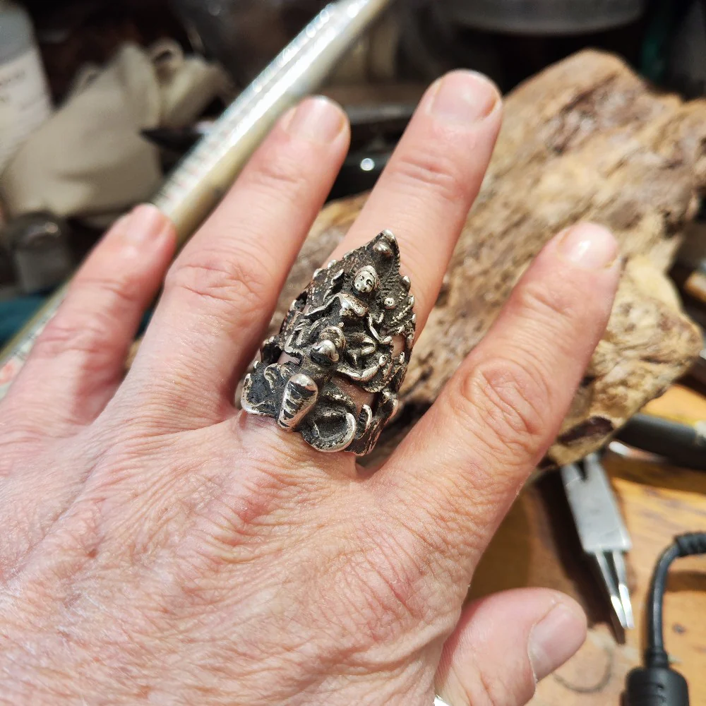Anello in argento antico con NARAYANA e GARUDA - Image 3
