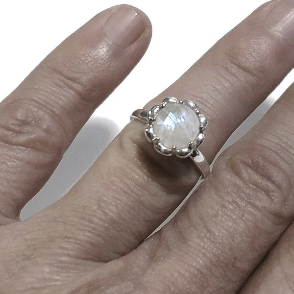 ANELLO SOLITARIO SUSAN in argento 925 con Pietra di Luna | gioielli in argento - Image 2