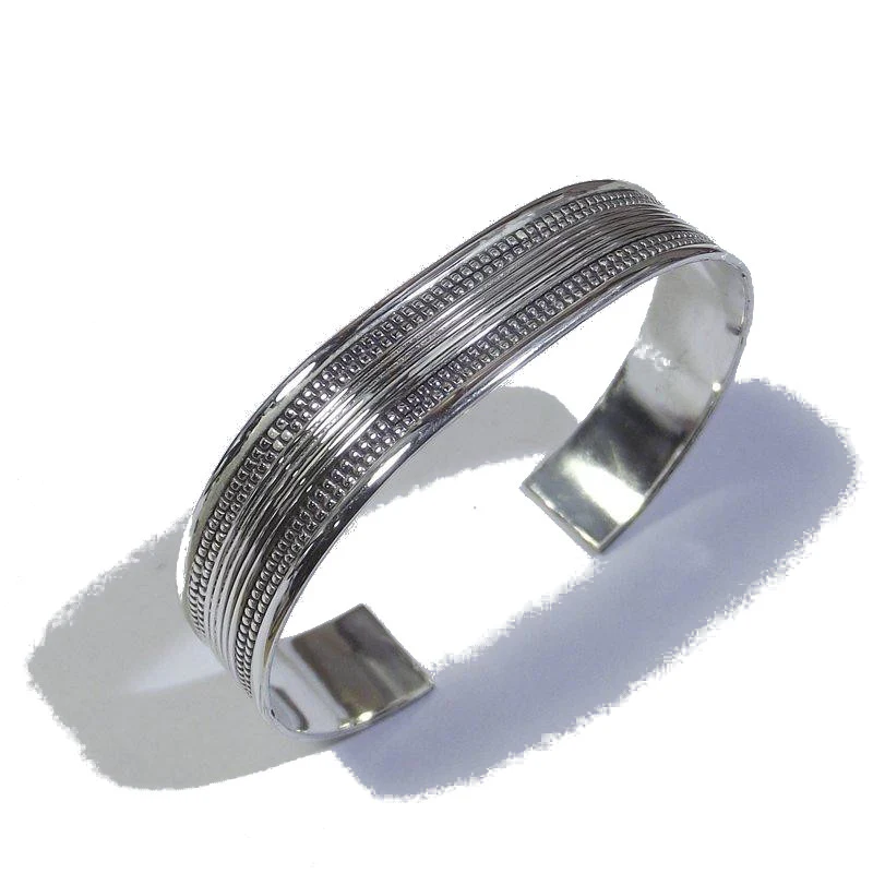 Bracciale in argento 925 rigido a treccia