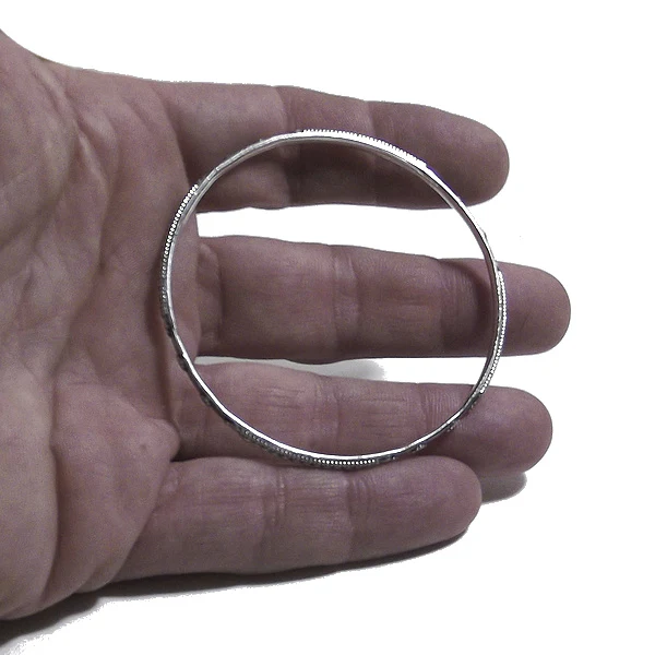 Bracciale etnico DUYEN a cerchio in argento - rigido - Image 4