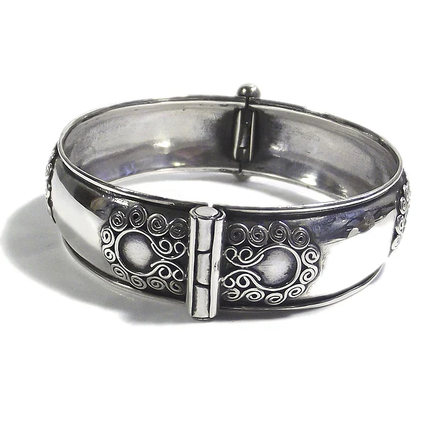 Bracciale etnico NANKU in argento rigido - Image 5