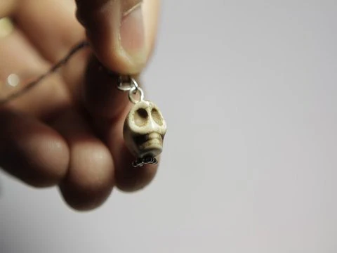 Bracciale argento con teschio in pietra - Image 2