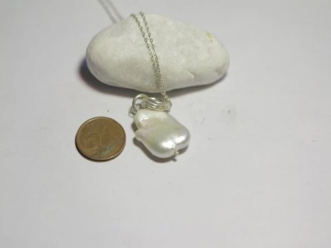 Ciondolo perla scaramazza con collana argento - Image 2