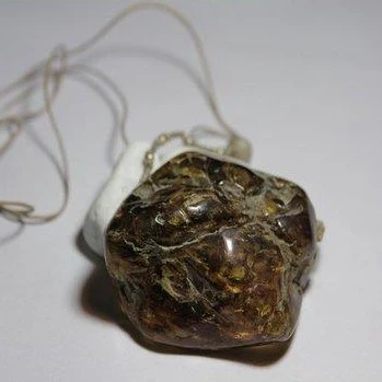 Ciondolo Ambra naturale