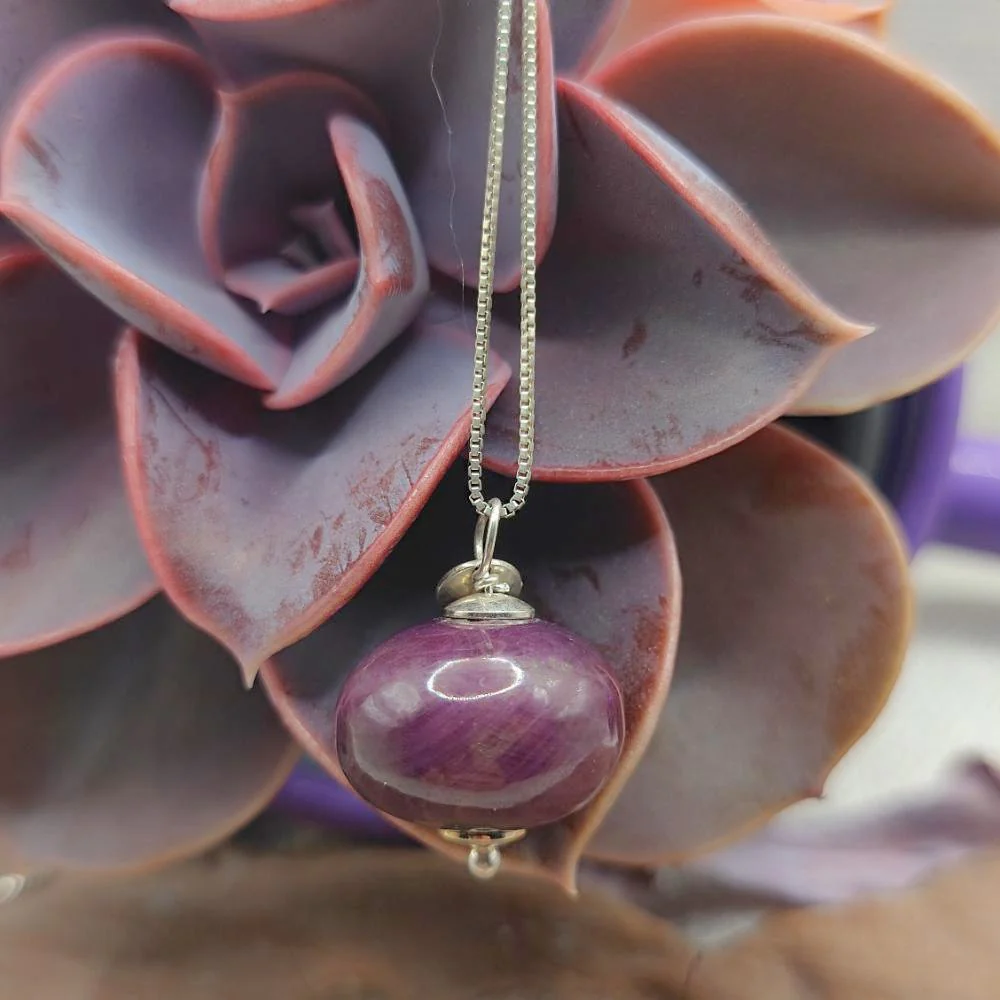 Collana artigianale in argento 925 radice di rubino - AHLAYA - Image 2