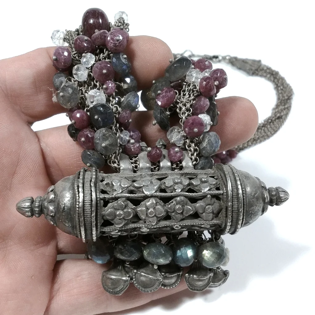 Collana ETNICA argento antico e RUBINO, PIETRA di LUNA | Gioielli etnici INDIA - Image 7