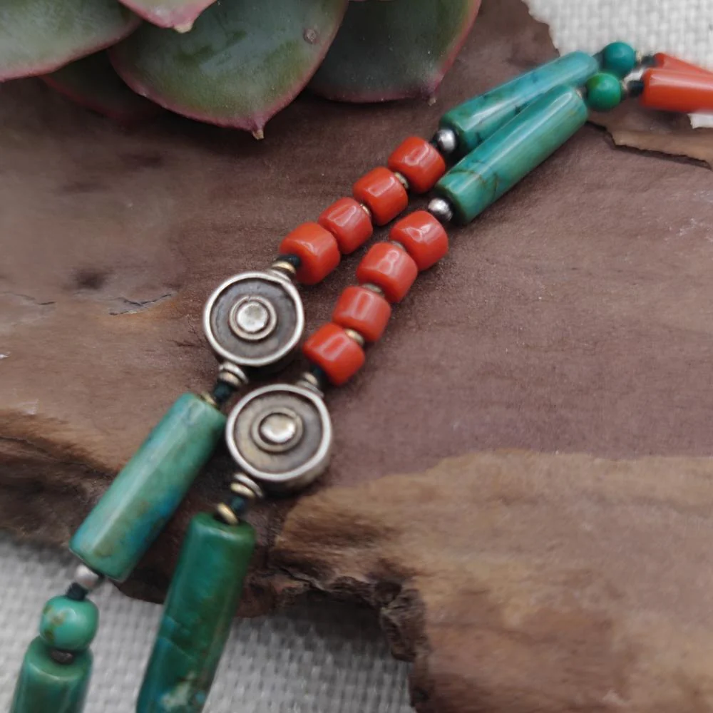 Collana etnica tibetana in argento 925 con corallo - VISAKHA - Image 3