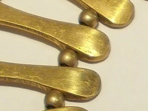Collana in ottone Naga - Image 2