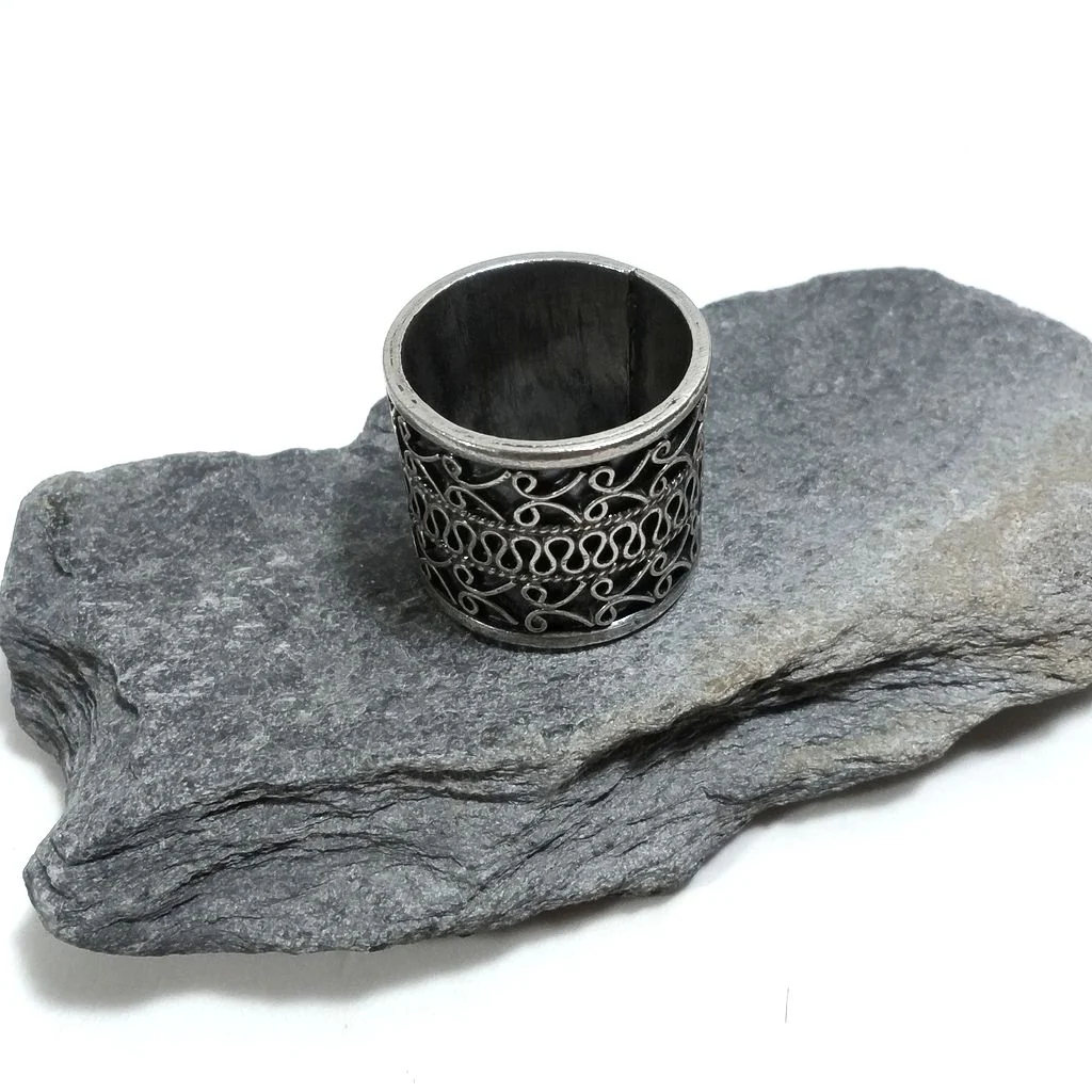 Anello a fascia alta in argento 925 con filigrana - PINDAYA - Image 2