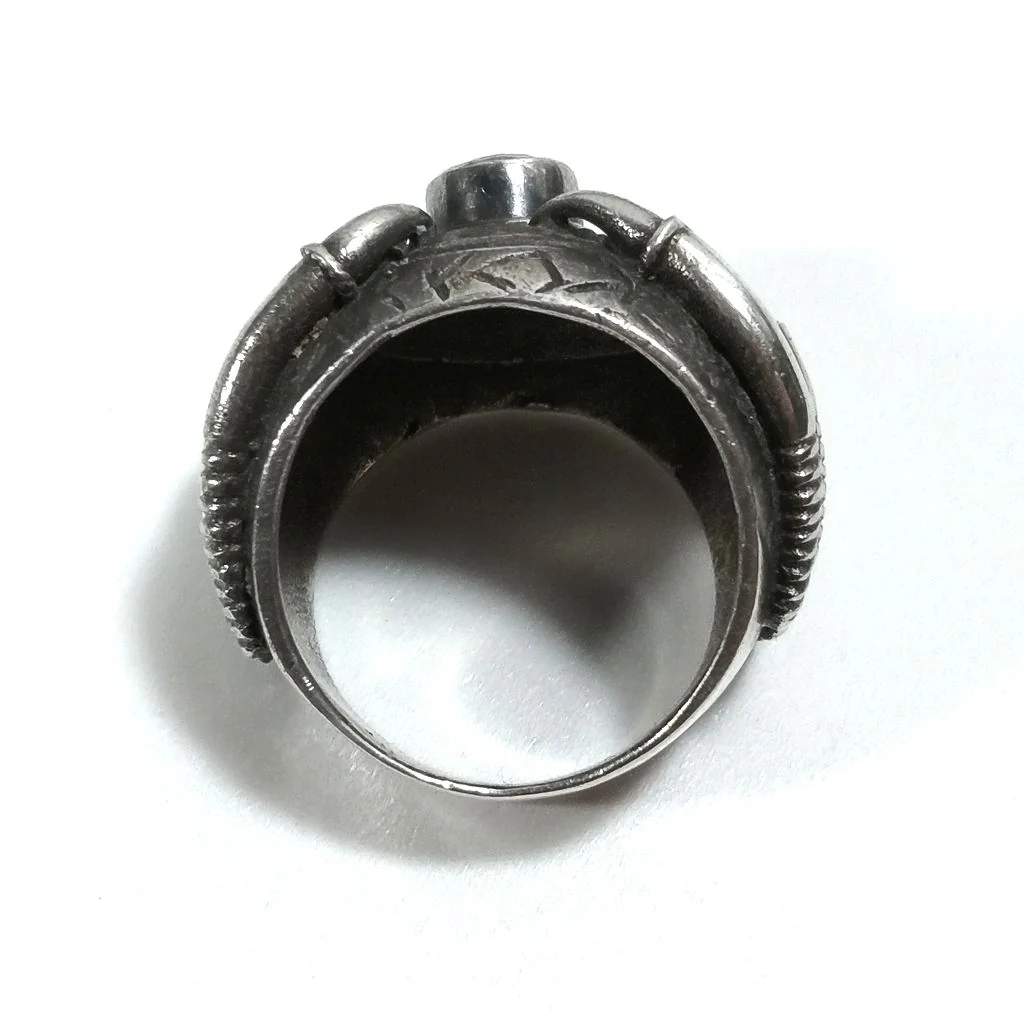 Fascia bombata stile H.R. GIGER | ANELLO FASCIA d'argento 925 | Rubino - Image 5